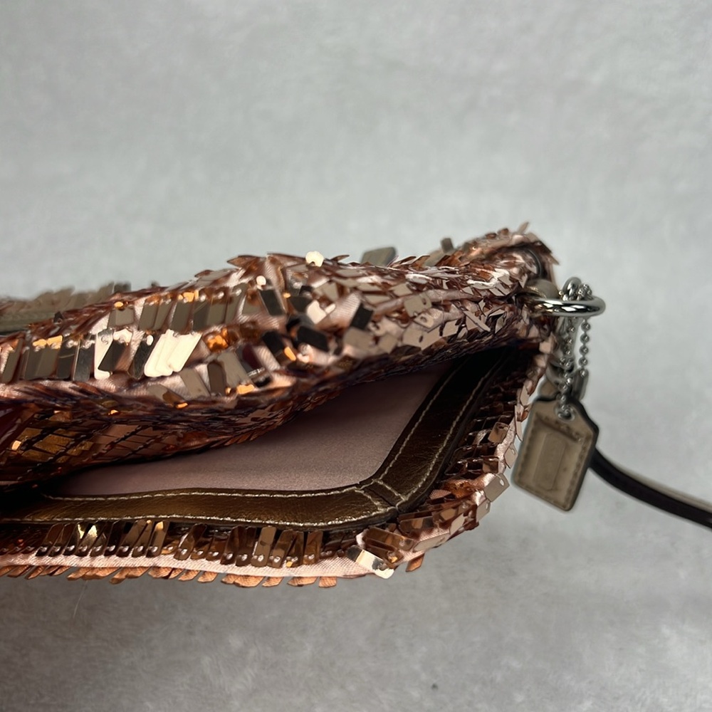 Coach Sequin clutch 2010, NO CALLOUTS - Picture 4 of 10